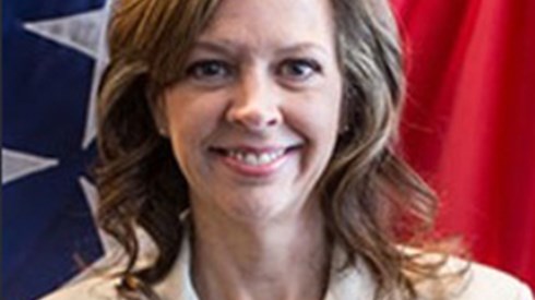 Julie Mix McPeak