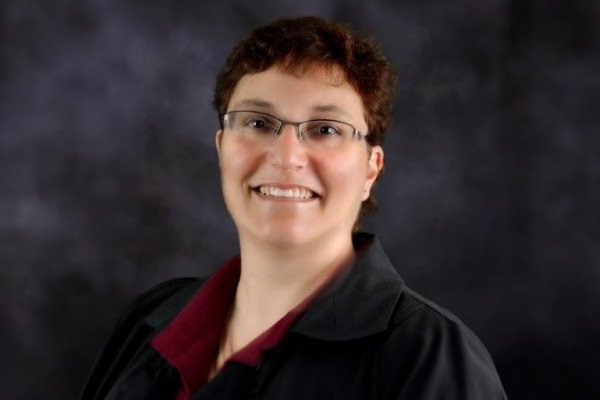 Headshot of Sue Russo