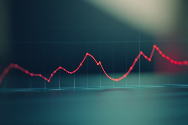 A red line graph flattening out on the right side