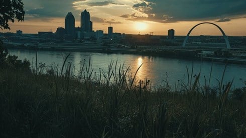 A view of the St. Louis skyline from across the Mississippi River